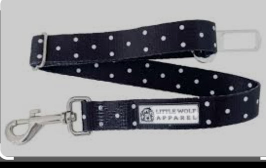 Polka dot dog seat belt